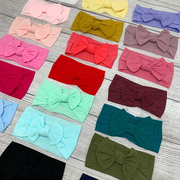Other - 11 for $10🌷🌷Super cute nylon baby headbands!!